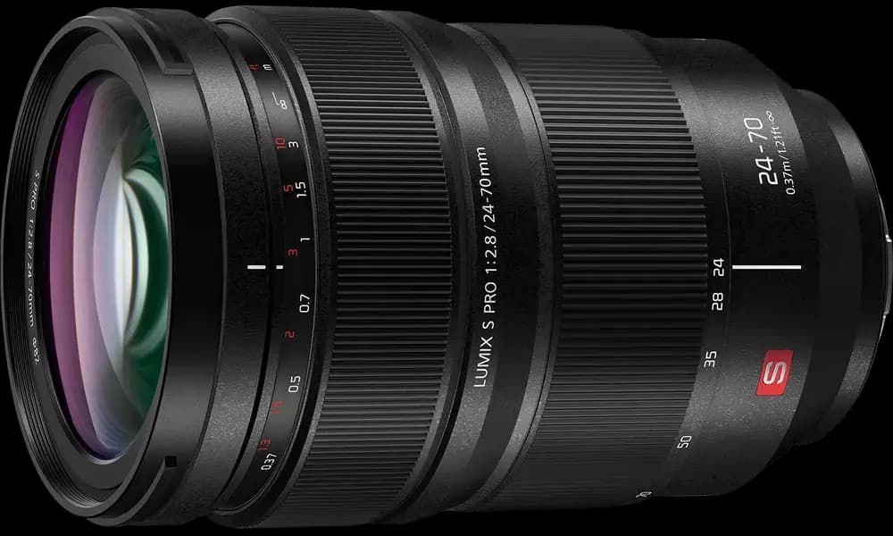 Panasonic Lumix S PRO 24-70mm f/2.8 - Perspective